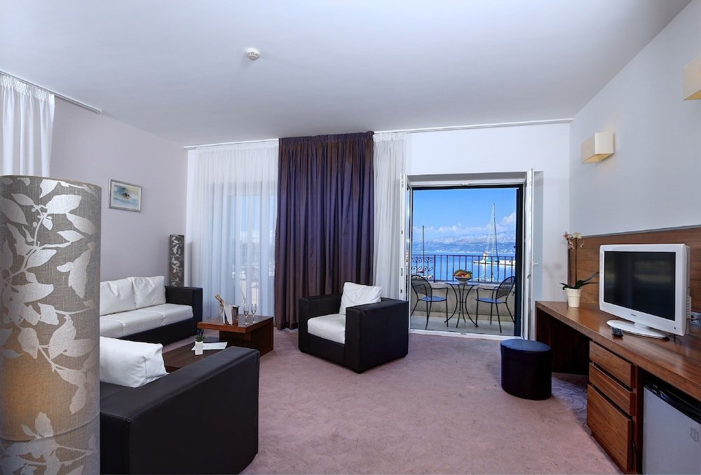 Семейный люкс c 1 комнатой с видом на море Hotel Lipa