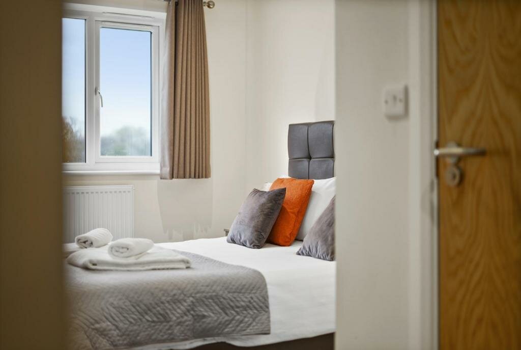 Apartment London Heathrow Living Serviced Apartments by Ferndale