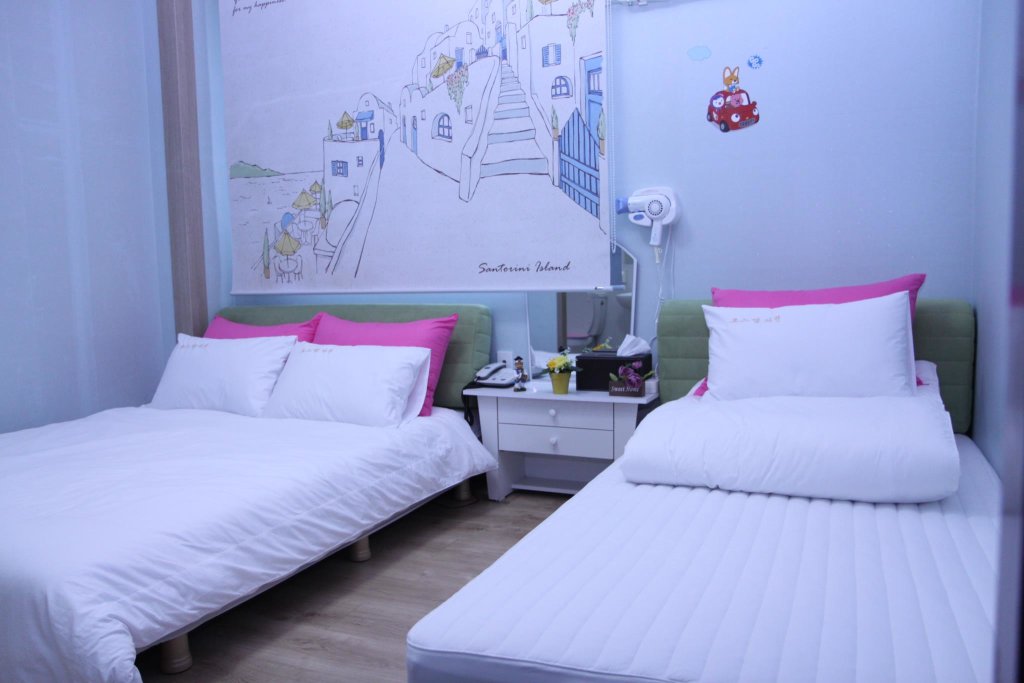 Standard Dreier Zimmer Hostel Dahyun & Guesthouse