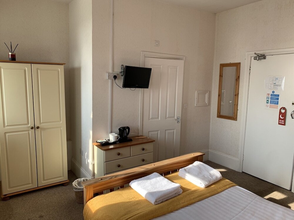Standard Doppel Zimmer mit eingeschränktem Meerblick Waterfront Inn