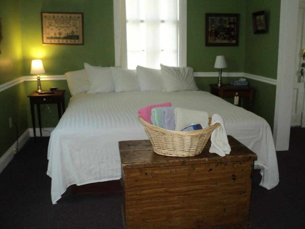 1 Bedroom Suite Harbor Haus Inn & Suites