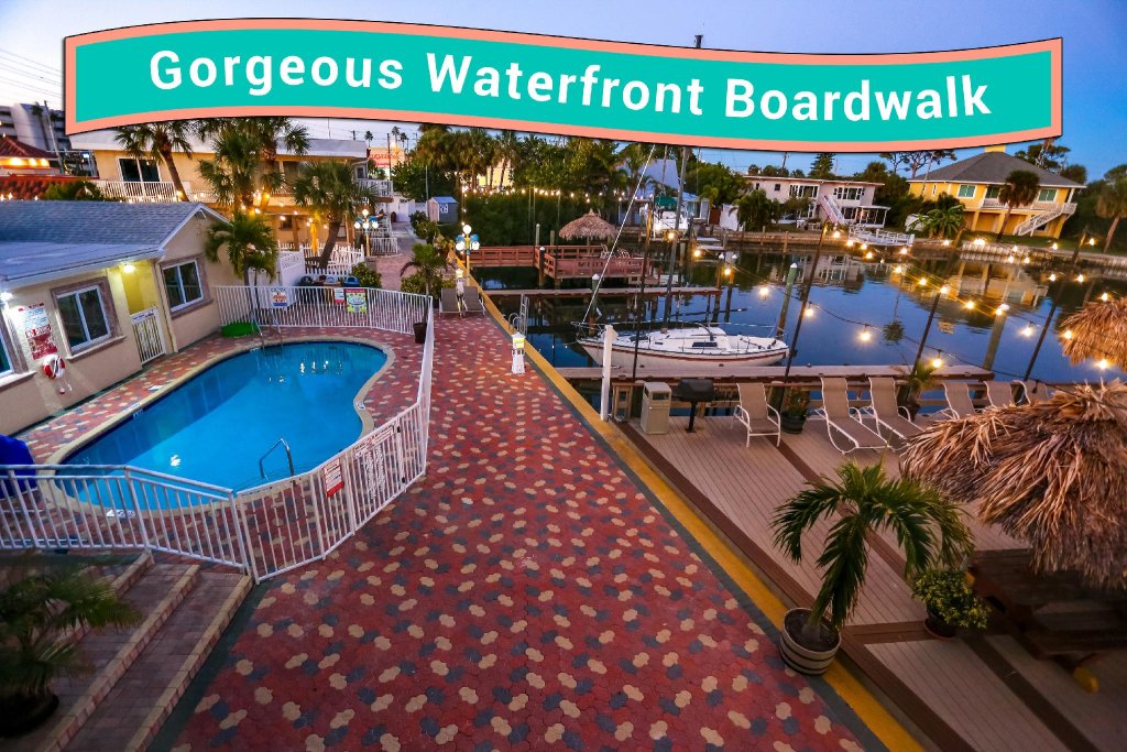 Standard Zimmer Bay Palms Waterfront Resort - Hotel and Marina