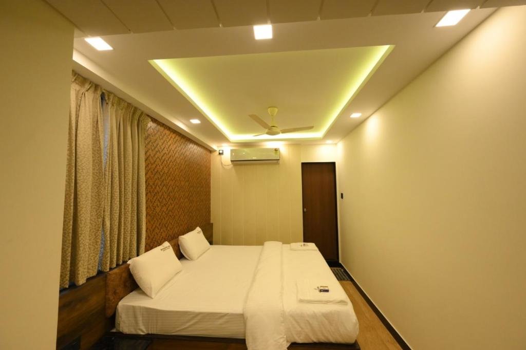 Suite Meenakshi Inn