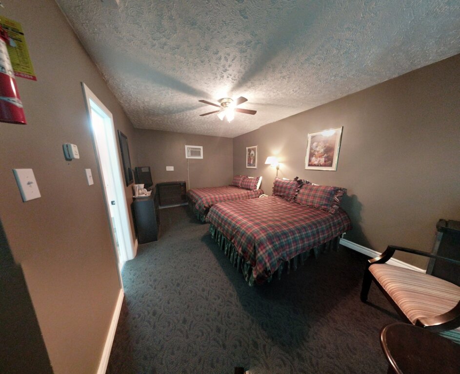 Standard Vierer Zimmer Bay Motel