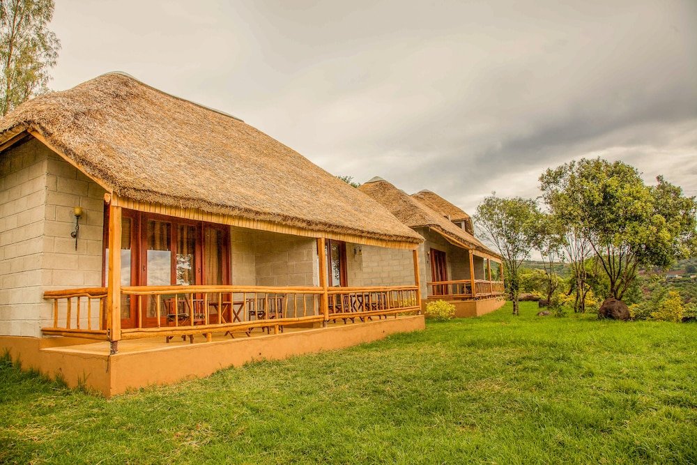 Standard Doppel Zimmer mit Balkon Ngorongoro Forest Tented Lodge