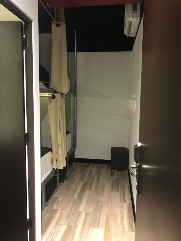 Cama en dormitorio compartido (dormitorio compartido femenino) Billy Box - Hostel