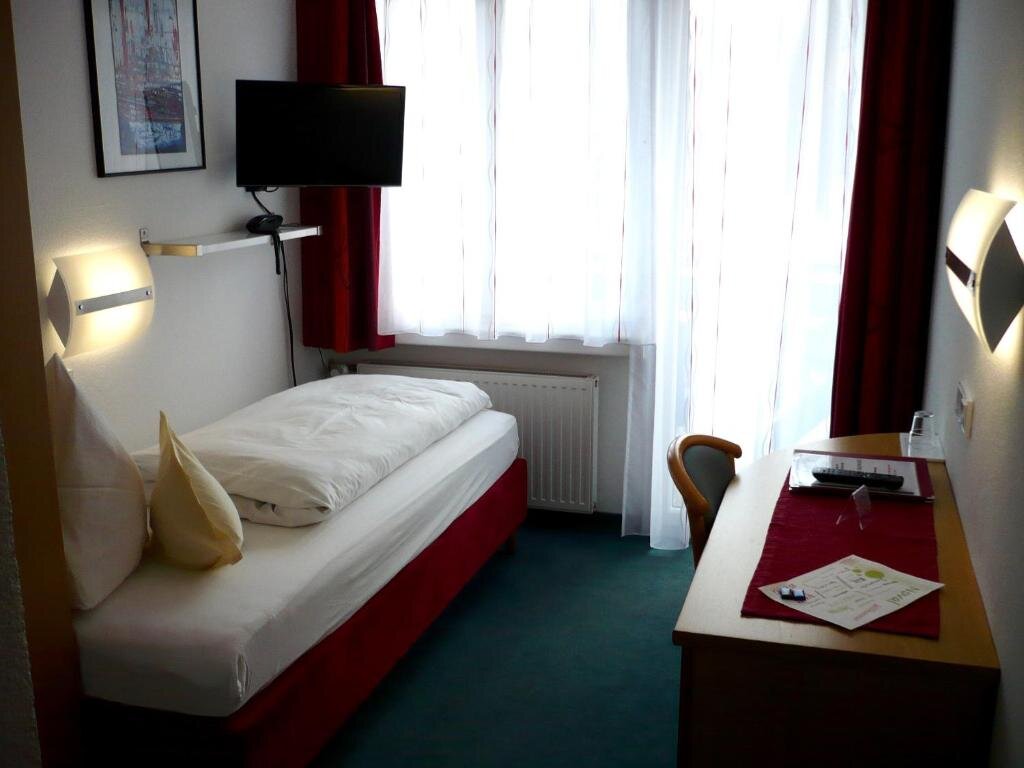 Standard Zimmer Hotel Garni Noval