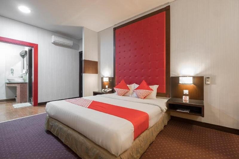 Standard room OYO 821 Hotel Dinasti