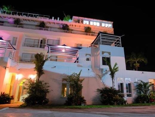 Полулюкс Hotel Santorini Resort