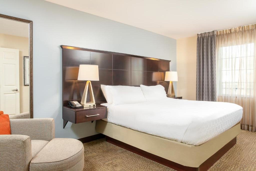 1 Bedroom Standard room Staybridge Suites Phoenix - Chandler, an IHG Hotel