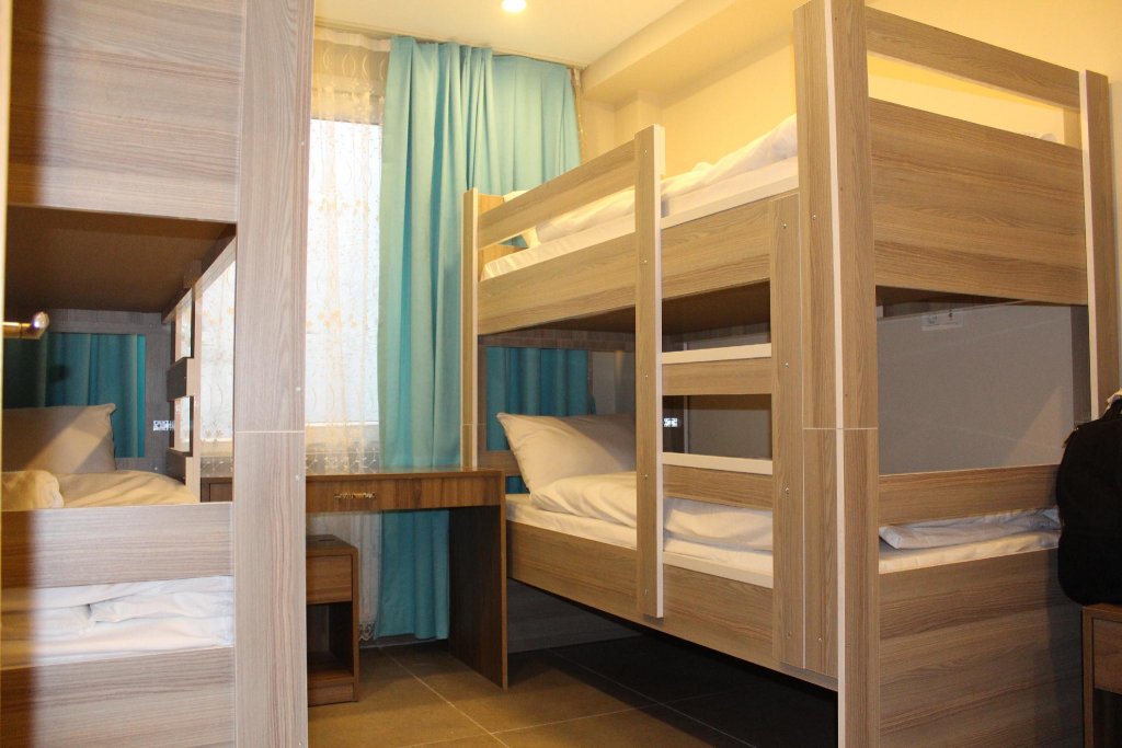 Кровать в общем номере (женский номер) İstanbul Terrace Hotel