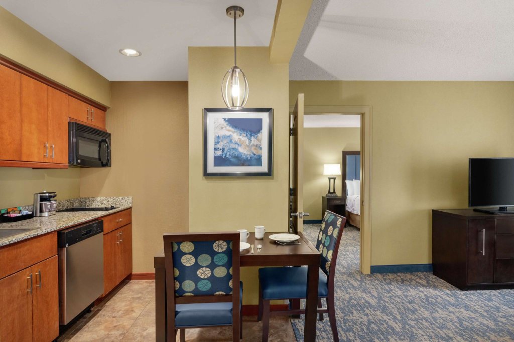 Люкс с 2 комнатами Homewood Suites by Hilton Fort Smith