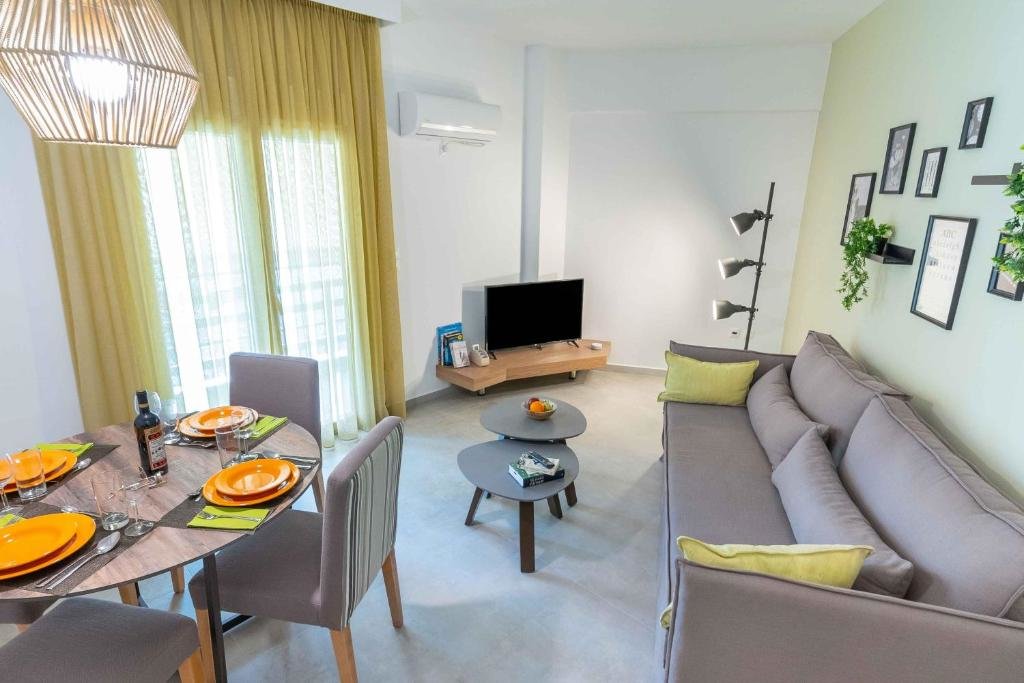 Apartment Suites 05-06 - Smart Cozy Suites - Large 2 bedroom, near Athens and metro