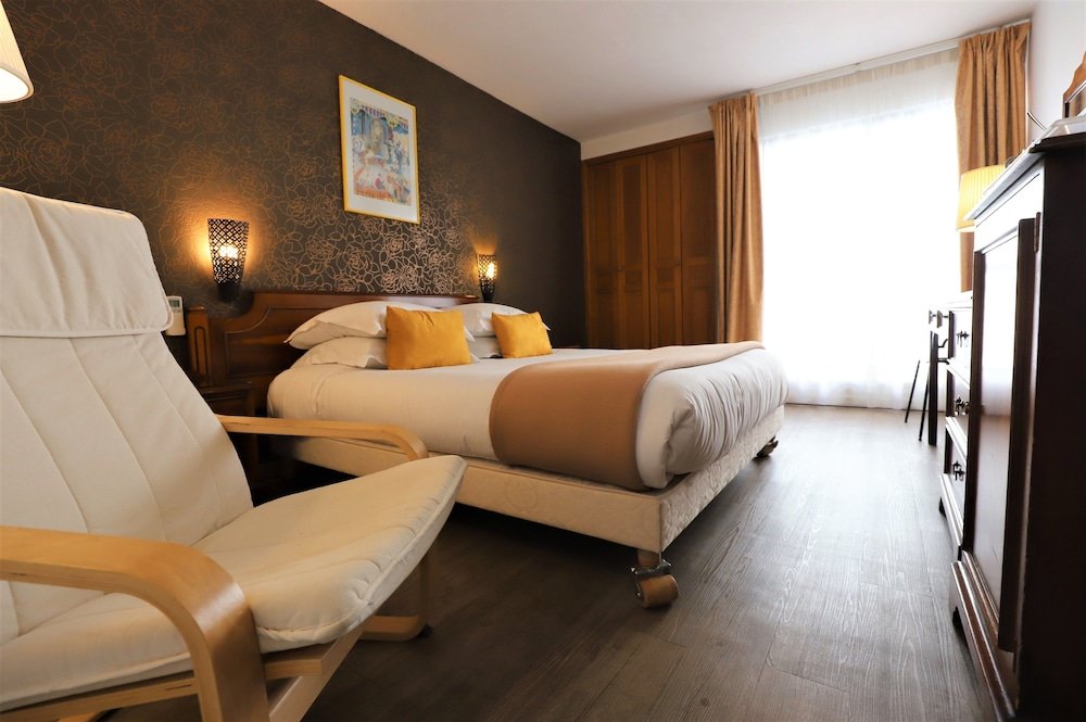 Komfort Doppel Zimmer mit Balkon Hotel Des Tuileries