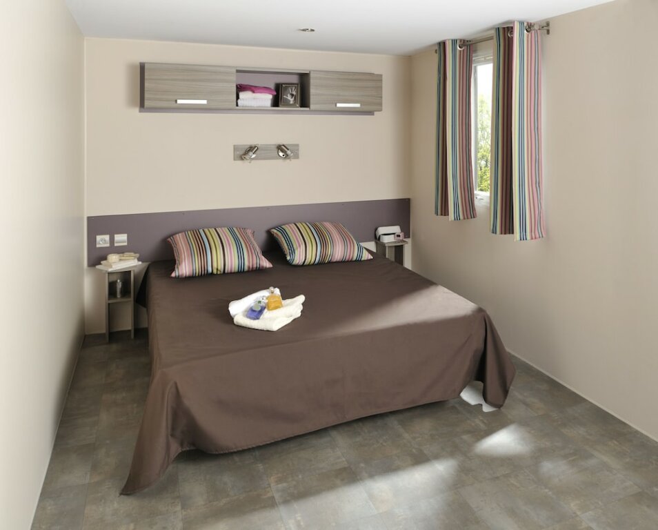 2 Bedrooms Comfort room Camping Le Sainte Marie