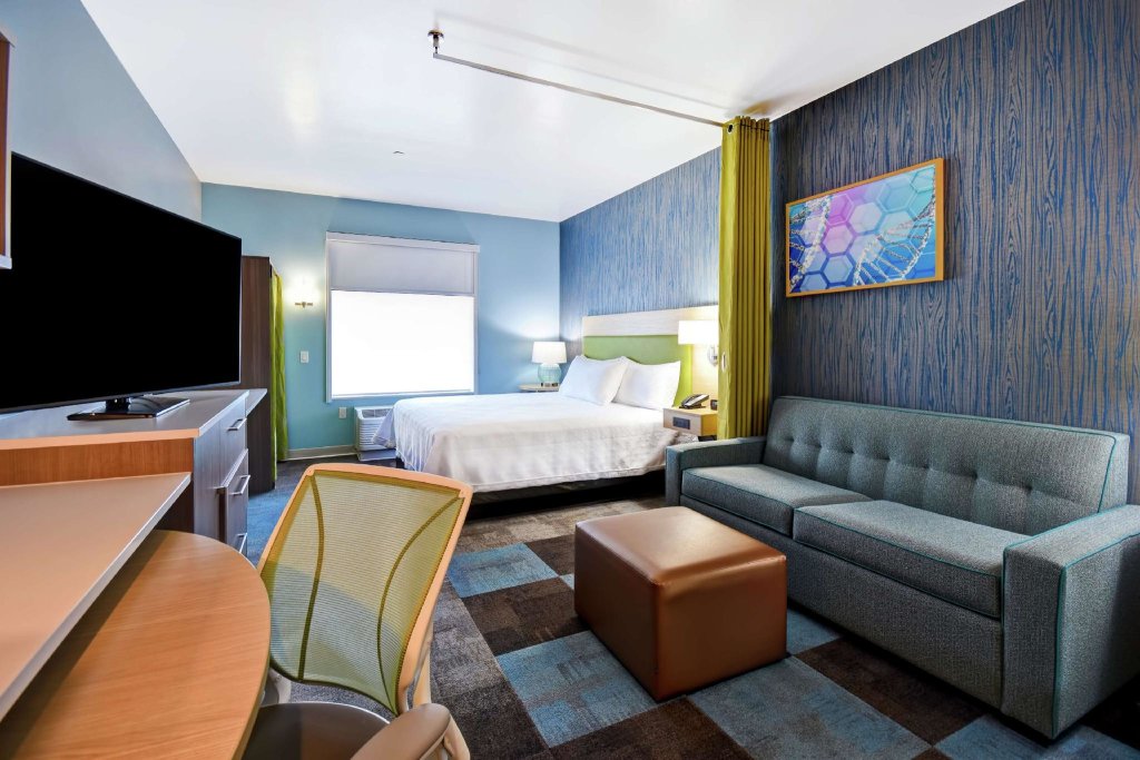 Двухместный люкс Home2 Suites By Hilton San Francisco Airport North