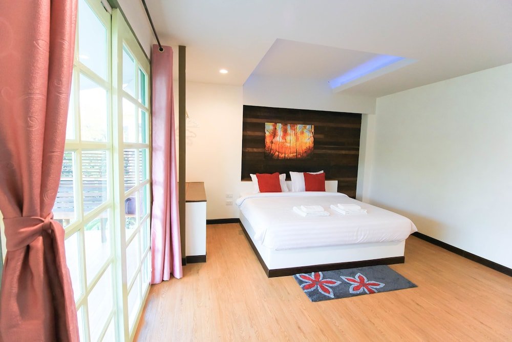 Standard Zimmer mit Balkon und mit Poolblick Green terrace Resort & Restaurant