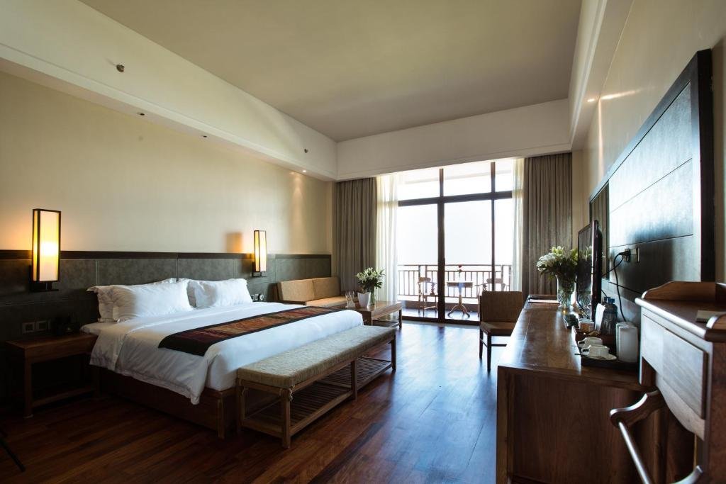 Двухместный номер Superior с видом на город Landmark Mekong Riverside Hotel