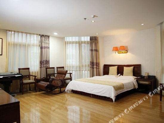 Business Suite Huahanqiao Business Hotel