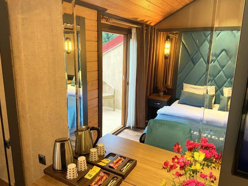 Standard famille chambre Vue sur le lac Inanlar Garden Hotel & Bungalow