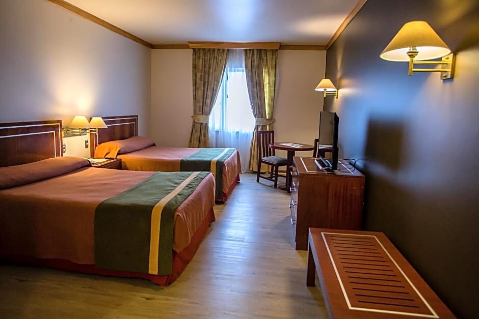 Четырёхместный номер Standard Hotel Diego de Almagro Puerto Montt