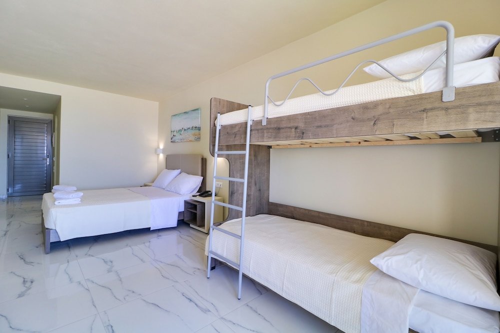 Standard Quadruple room with balcony and with sea view Harmony Rethymno Beach