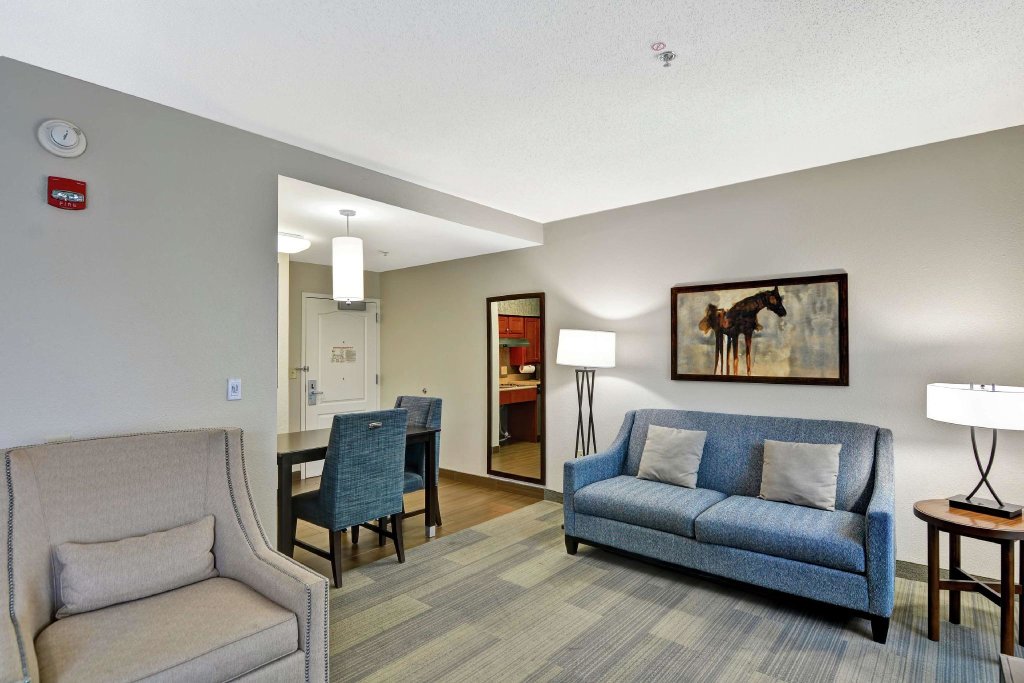 Люкс с 2 комнатами Homewood Suites by Hilton Lexington Fayette Mall