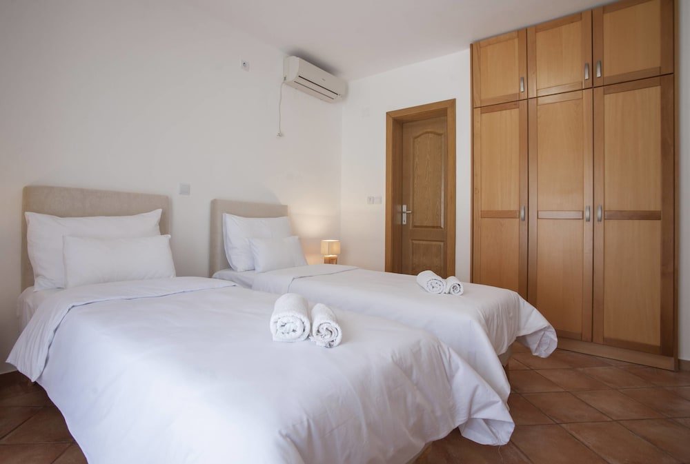Standard Double room with balcony Apartments Djurasevic