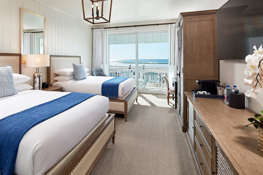 Четырёхместный номер Premium с балконом и oceanfront Vespera Resort on Pismo Beach, Autograph Collection