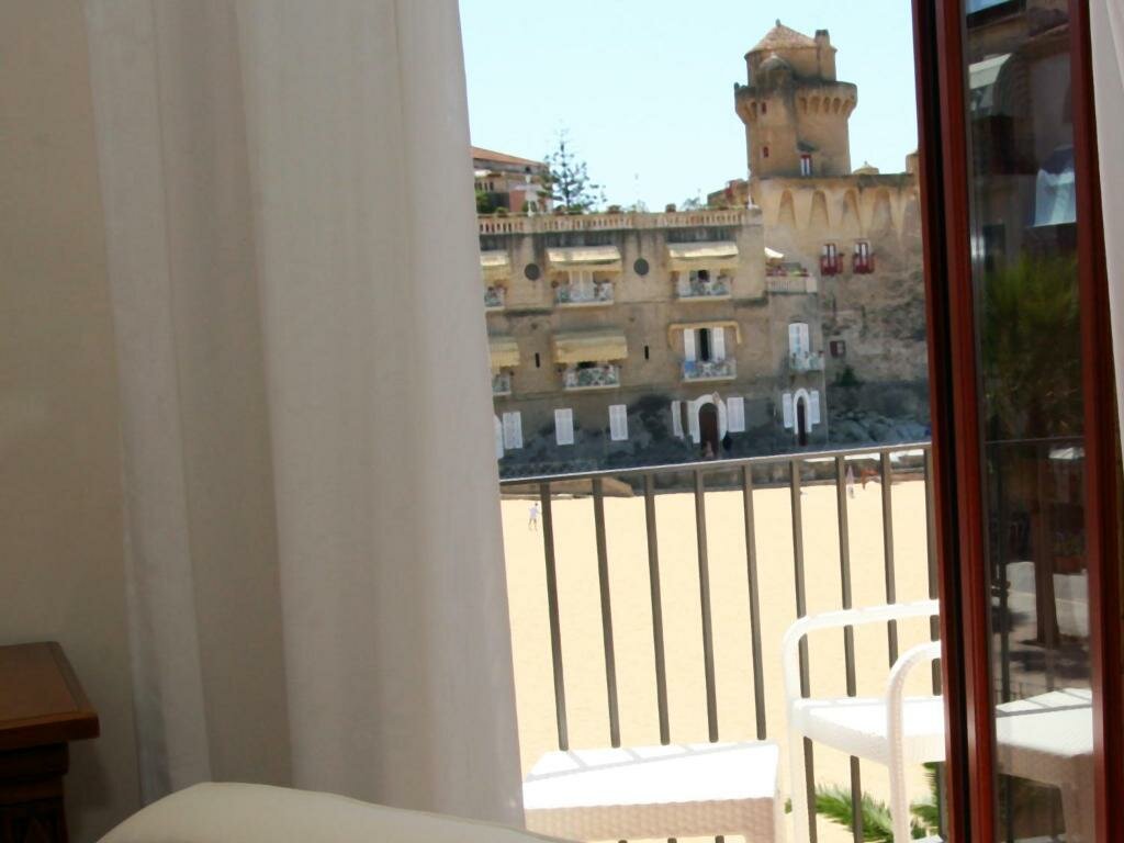 Apartment mit Balkon Palazzo Iaquinto