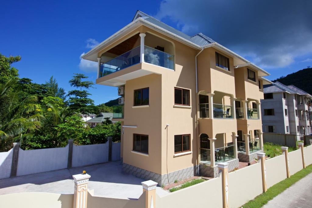 Deluxe Apartment Stone Self Catering Apartments
