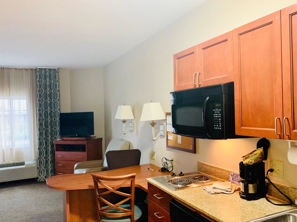 Suite Candlewood Suites Hot Springs, an IHG Hotel