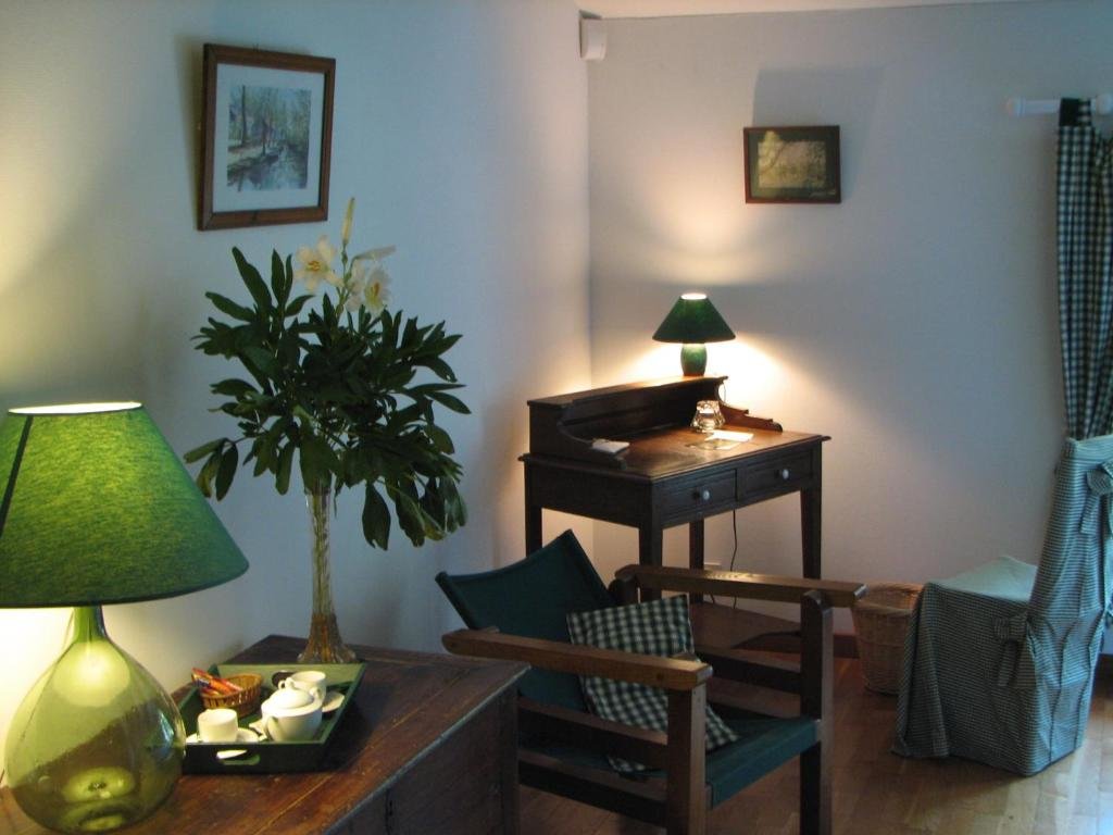 Standard Doppel Zimmer mit Gartenblick Le Petit Massigny