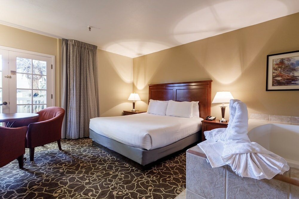 Двухместный люкс Wendover Nugget Hotel & Casino by Red Lion Hotels