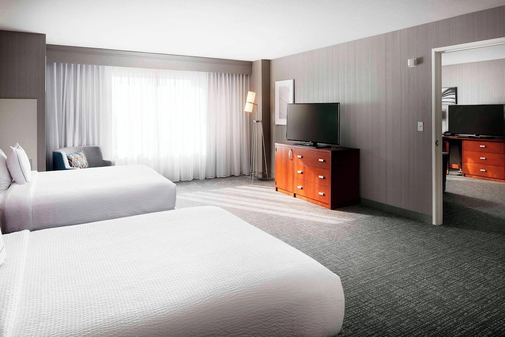 Suite cuádruple Courtyard by Marriott Indianapolis Downtown