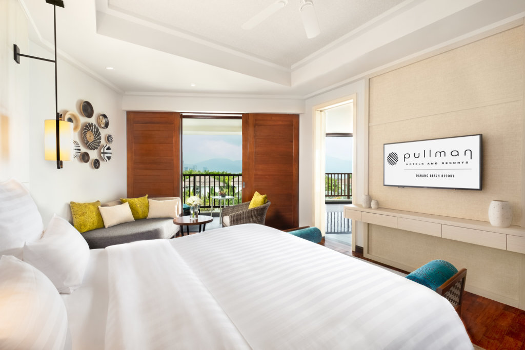 Simple suite junior Pullman Danang Beach Resort