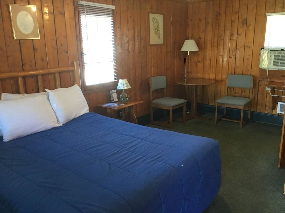 Habitación Económica Pines Motel