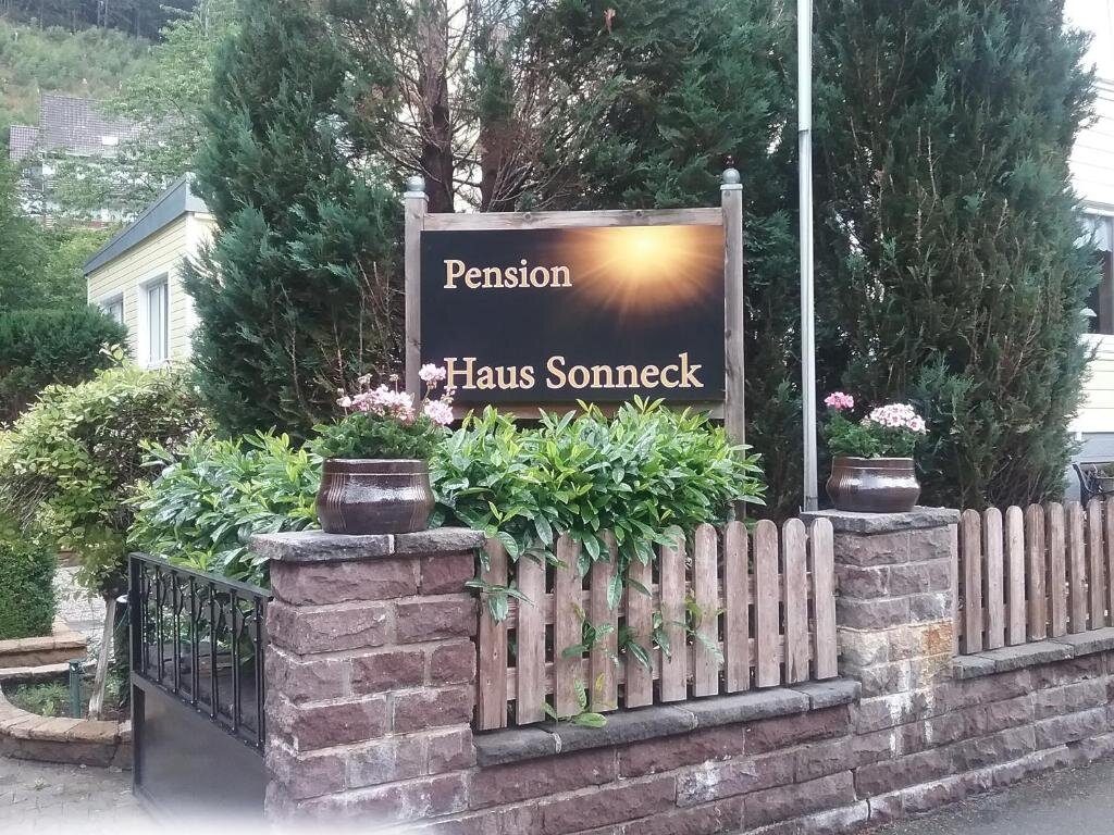 Standard Zimmer Pension Haus Sonneck