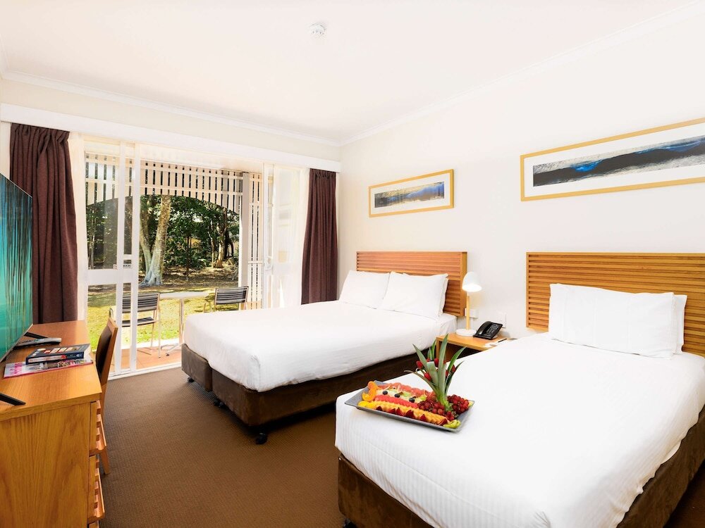 Номер Standard с видом на сад Novotel Sunshine Coast Resort Hotel