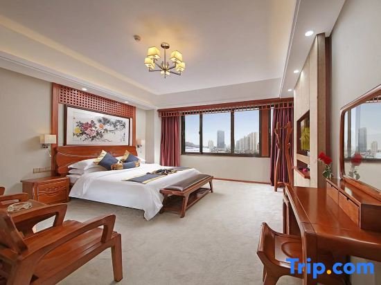 Suite Xiamen Plaza Hotel