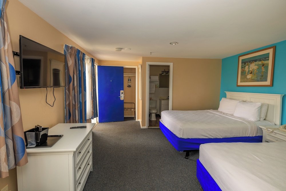 Двухместный номер Standard с 2 комнатами с балконом и с красивым видом из окна The White Sands Oceanfront Resort & Spa