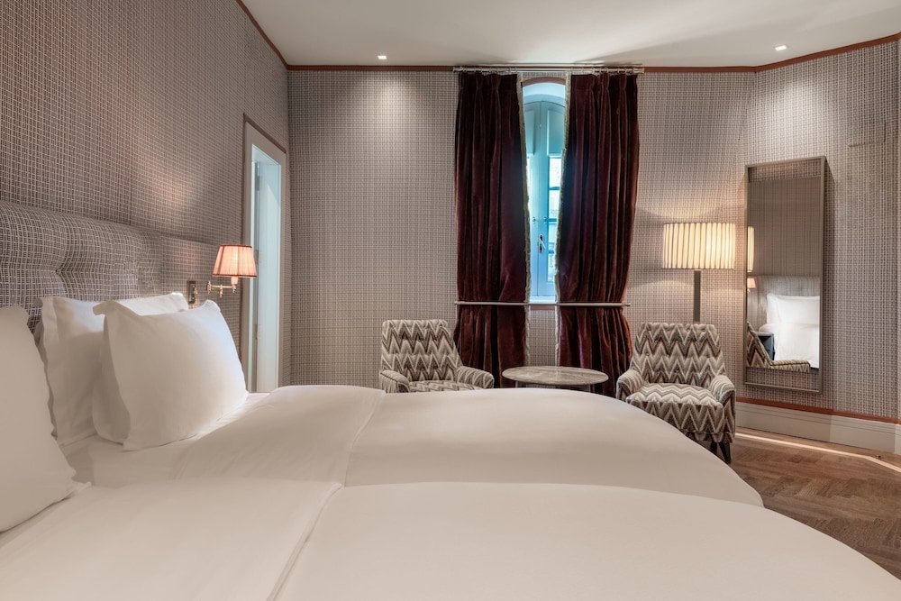Двухместный номер Premium Deluxe Santo Mauro, a Luxury Collection Hotel, Madrid
