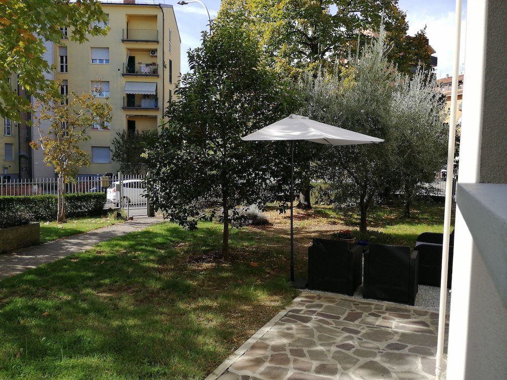 Habitación doble Confort con vista al jardín R&B San Rafèl