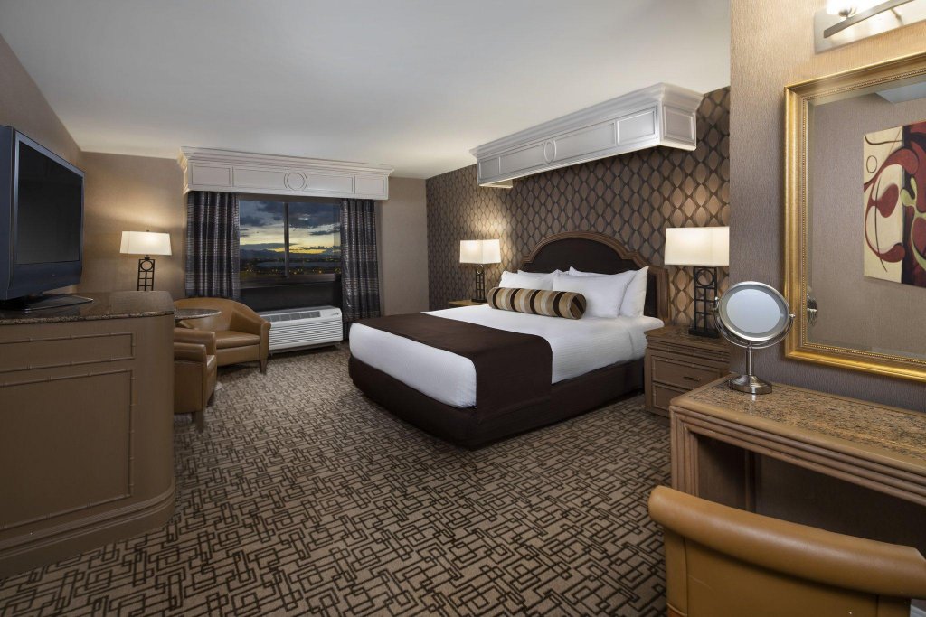 Двухместный номер Carson Tower Deluxe Golden Nugget Hotel & Casino Las Vegas