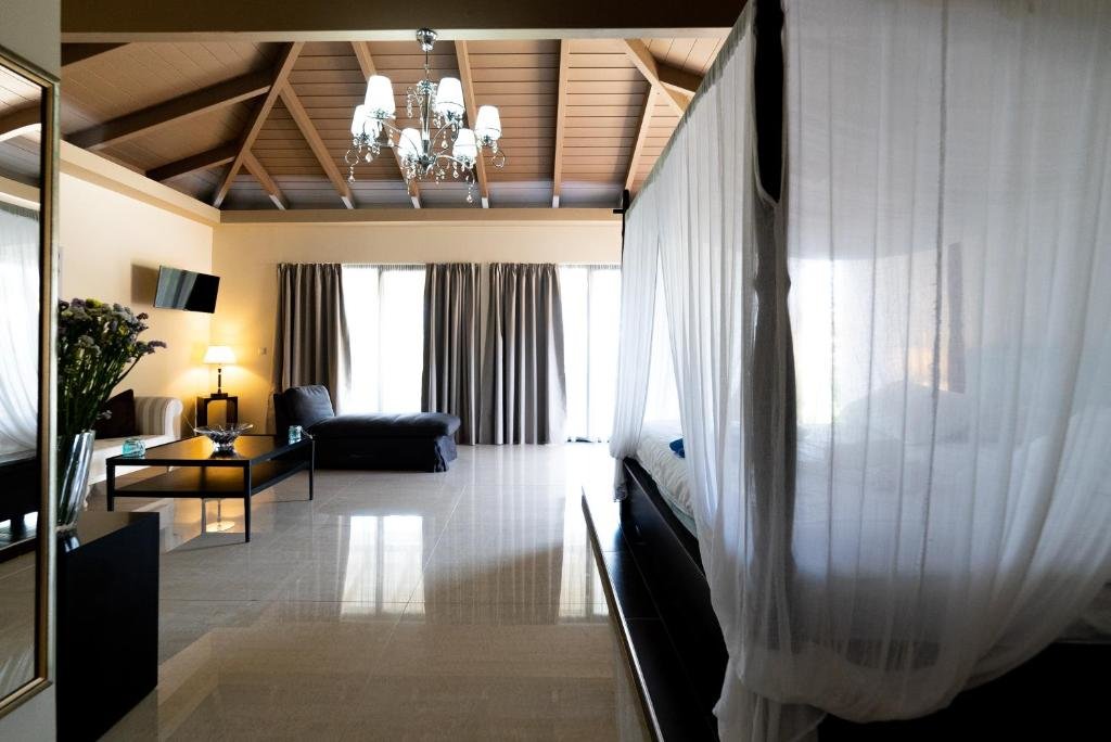 Suite De lujo Ornella Beach Resort & Villas