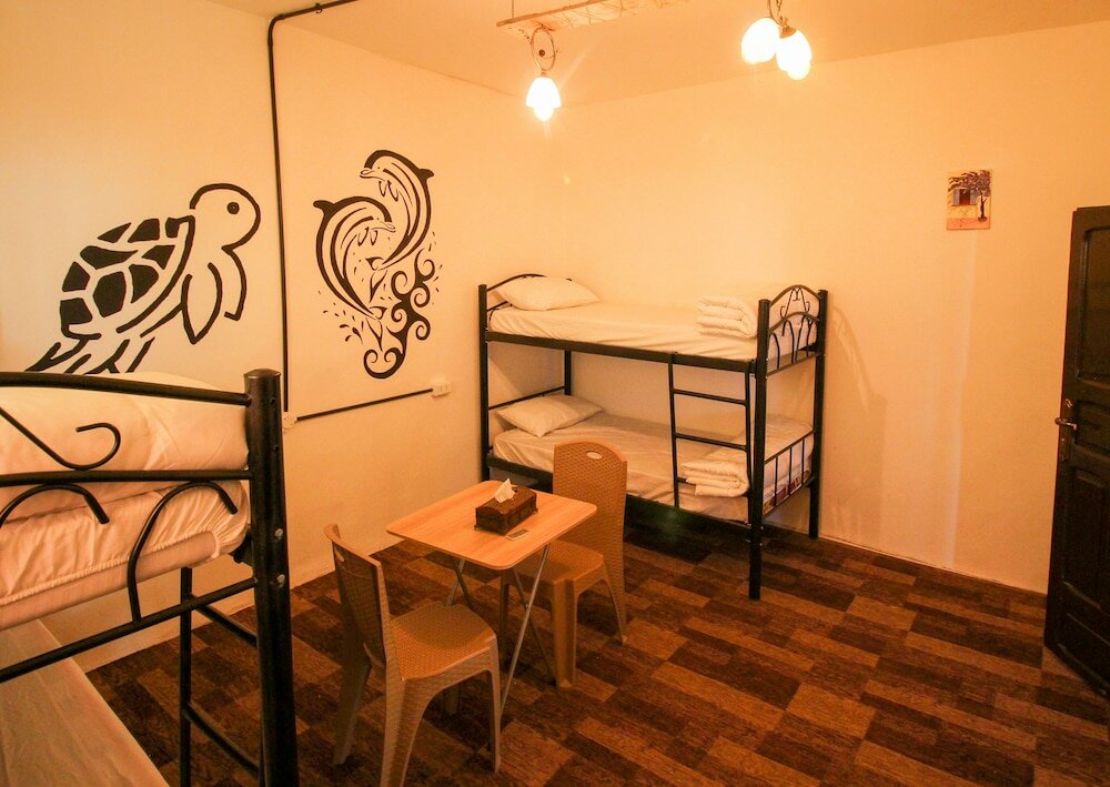 Кровать в общем номере Petra NefNaf Hostel