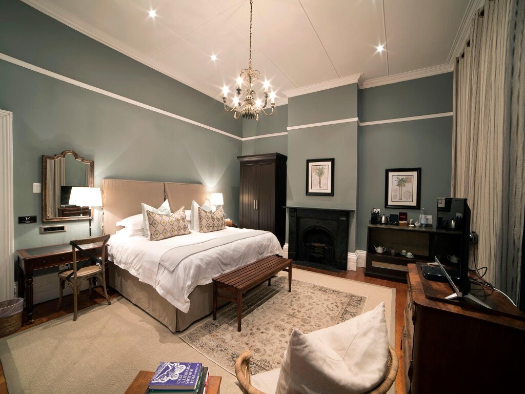 Luxury Double room The Milner by The Oyster Collection