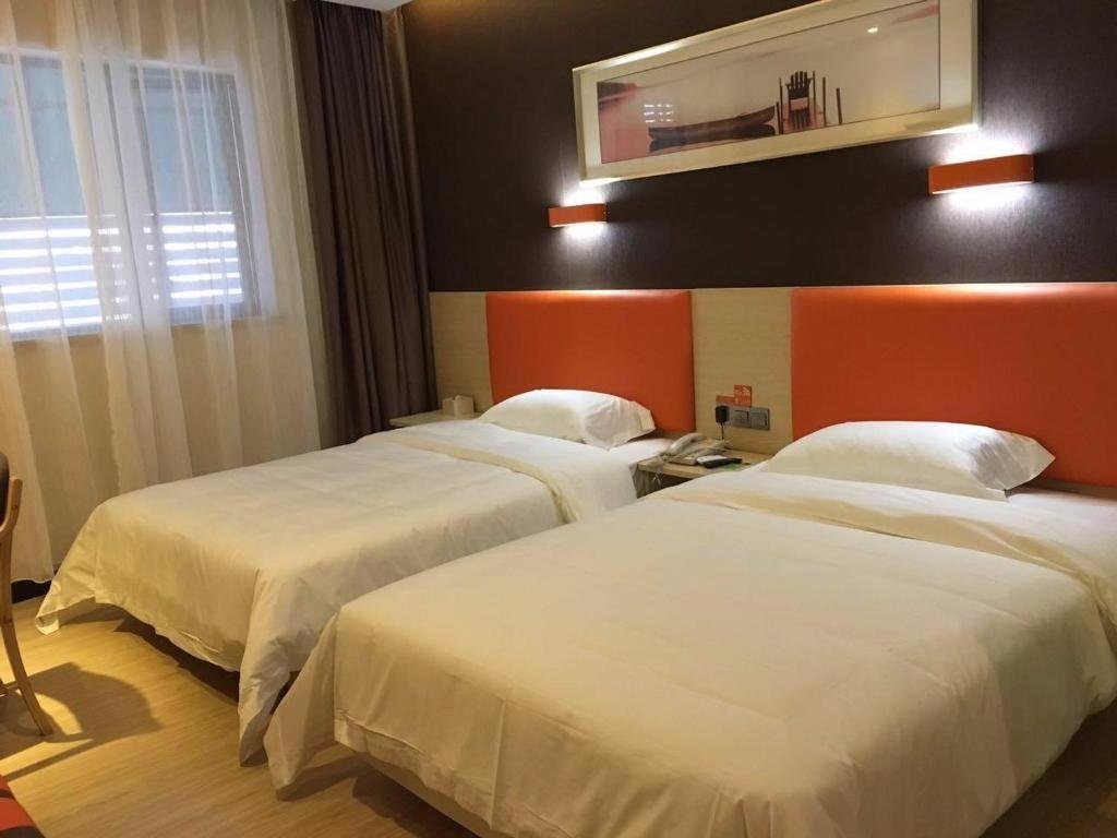 Deluxe room 7Days Premium Shenzhen Dalang Commercial Center Branch