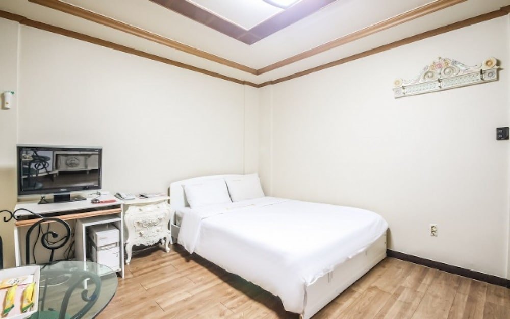 Standard room Gwangju Bukdong Naiateu