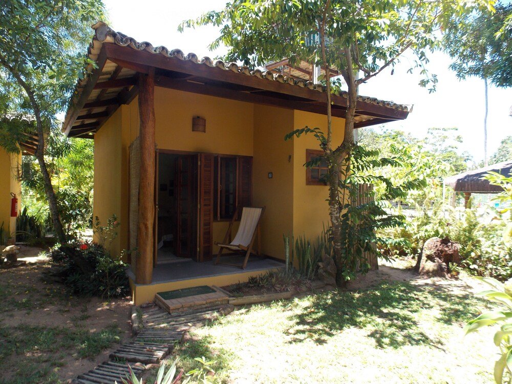 Standard room with balcony and with garden view Pousada Ponta do Muta